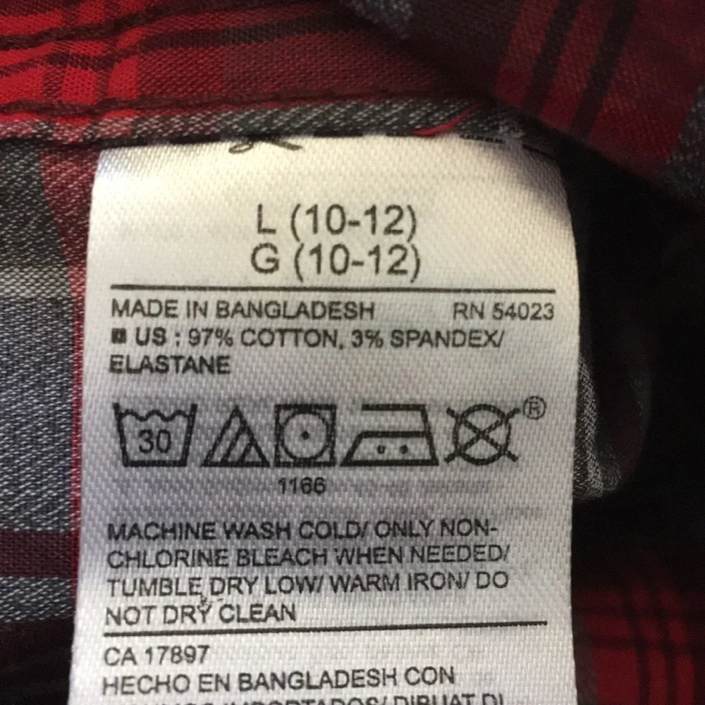 FINAL MARKDOWN Boys’ NWT Old Navy LS Button Down Shirt (L)